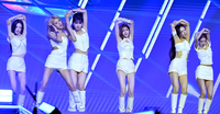 [포토] 이즈나 ‘베스트 퍼포먼스상 수상’