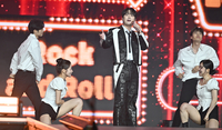 [포토] 서울가요대상 무대 밝히는 이찬원