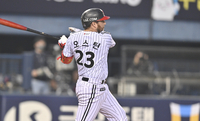 ‘KBO 최초’ LG 1회 4홈런…핵심은 ‘좌타 군단’ 속 우타자들, ‘왼손’ 잭로그 완벽 공략 [SS시선집중]
