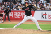 통산 홀드 1위+2026시즌 홀드왕 보인다! ‘헌신좌’의 여전한 존재감, 김진성 [SS시선집중]
