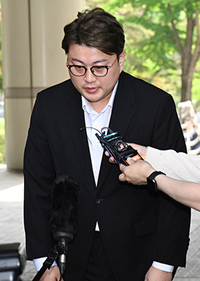 11월 출소라더니…김호중 가석방 음주 뺑소니 , 30일 출소