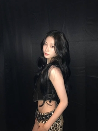 “숨이 멎을 뻔” 르세라핌 카즈하 비주얼 카즈하, 흑발에 호피 입자 반응 폭발