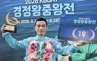 ‘왕중왕’은 역시 김완석…통산 3번째 정상, 경정 최강자 위엄 다시 세웠다