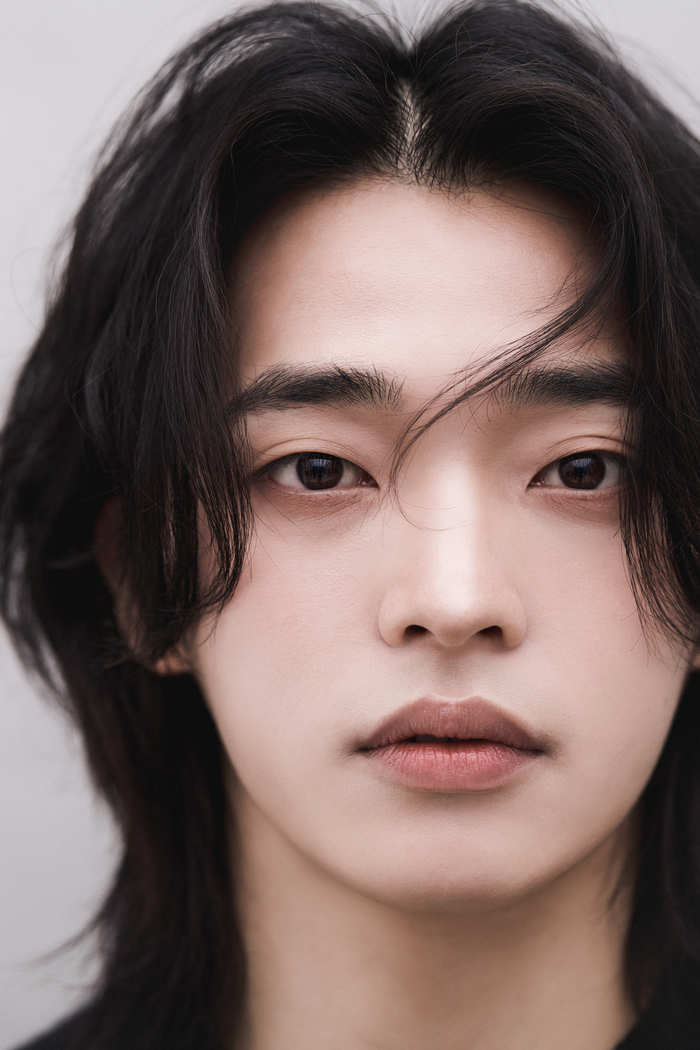 ‘참교육’ 장발머리 옥진욱의 반전史…모범생→트로트→전기과 피카츄 [SS샛별]