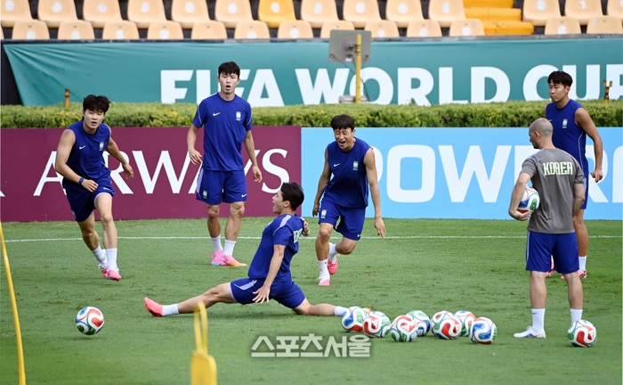 [포토]조별 예선 마지막 경기 앞둔 대표팀