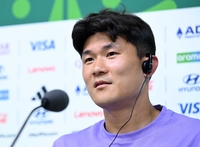 [포토]김민재, 미소 띤 얼굴로