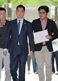 김세의 결국 ‘구속’…검찰 “김수현 피해 막대, 미성년 교제 없었다” 판단