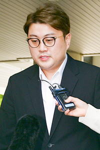 김호중, 음주 뺑소니→모범수로 ‘이미지 세탁’ 논란 재점화