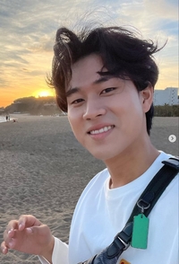 “법원이 먼저 이무진 손 들어줬다”…전속계약 정지, 원헌드레드 ‘빨간불’