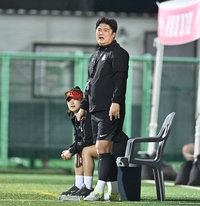 [포토] 남강초 채준우 감독 ‘침착하게 해’