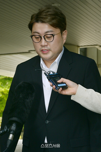 ‘30일 출소’ 김호중, 옥살이 자필 편지 “죄의 시간 2년, 다시 일어선다”