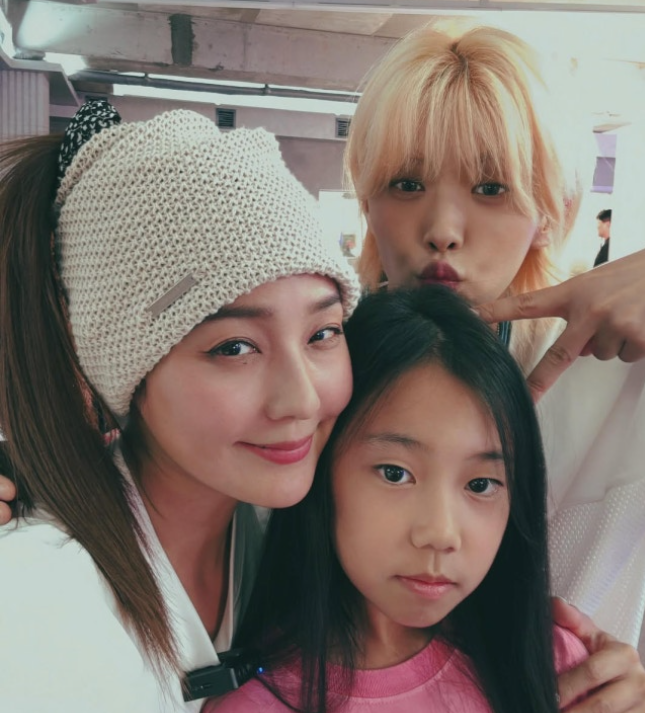 ‘기태영♥’ 유진 딸들, 엄빠 장점만 닮았네…폭풍성장 근황