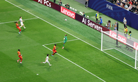 [현장 속보]홍명보호 32강행 좌절, 조별리그 탈락 확정…민주콩고, 우즈벡 3-1 역전승하며 기적 사라져