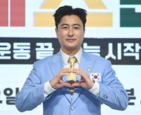 ‘팬들 입’ 막던 안정환…탈락 뒤엔 ‘협회 비판’[배우근의 롤리팝]
