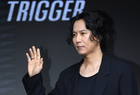 “정확히 반쯤 죽어있어”…김남길, 의미 심장한 글에 무슨 일?