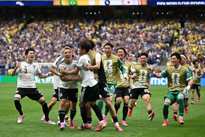 32강 조기 탈락 이면의 확실한 진화…주전 4명 빠지고도 브라질 흔든 일본 확실히 달랐다, 세계 레벨에 한 걸음 더 가까이[북중미는 지금]
