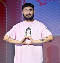 [포토] 카더가든 ‘직접 제작한 강한나 티셔츠 입고’