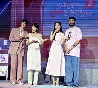 [포토] 포토타임 갖는 ‘모솔연애2’ 서인국-이은지-강한나-카더가든