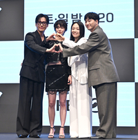 [포토] 포즈 취하는 남궁민-이설-이상희-김대명