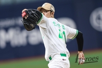 LG 강타선 상대로 삼진쇼 펼쳐본 사람 손! ‘156㎞→11K’ 안우진 “우린 어리고 성장하는 팀” [SS시선집중]