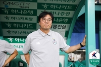 ‘3연패’ 탈출했지만 홈 ‘첫 승’ 또 불발, 황선홍 감독 “실점 장면 아쉽다, 보답하지 못해 감독으로서 면목 없다”[현장인터뷰]