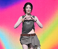 [포토] 아이들 슈화 ‘사랑해요’