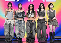 [포토] 아이들 ‘저희 컴백해요’
