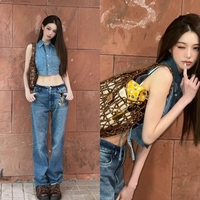 장원영, 크롭톱 아래 드러난 개미허리…“이 비율 실화야?”