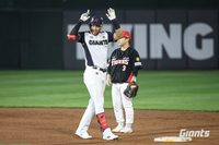 롯데, 이틀 연속 KIA 마운드 ‘난타’→11-3 대승으로 위닝시리즈 ‘확보’ [SS사직in]