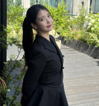 두 달 만에 근황 전한 아이유…“잘못된 걸 알았지만 늦었다”