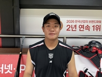[공식] 인천서 놓친 기회, 수원서는? ‘SSG 방출’ 외야수 이정범, KT 입단…“남은 전반기 1군 선수단과 동행”