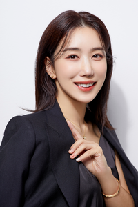 ‘아파트’ 신수정, 혜준맘 변신 [공식]