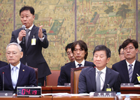 ‘초유의 사태’ 홍명보 감독 선임 절차 논란, 정치권 이어 경찰까지 수사…2년 전 전강위 멤버 참고인 소환