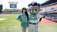 ‘하와이안 셔츠’ 철웅이가 보내는 알로하! 두산, 무신사와 ‘베이스볼 바캉스 컬렉션’ 출시