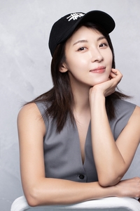하지원, 12년 만에 시구 나선다...완벽한 투구 폼으로 잠실 마운드 접수 예고