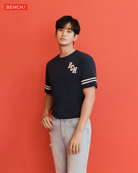카메라 앞엔 다시 섰지만, 600억 대작은 묶였다…김수현, 복귀해도 손실은 ‘현재진행형’