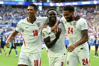 ‘3,4위전 최초 10골’ 잉글랜드, 프랑스 6-4 꺾고 유종의 미…음바페 9~10호골 ‘56년만 WC 두자릿 수 득점’ [북중미는 지금]