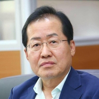 홍준표, “정치검찰은 비판받아야 하지만 검찰 수사권 전면 폐지는 안 돼”