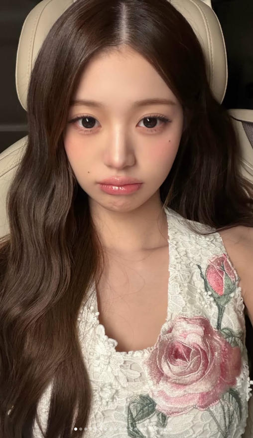 “팔짱 끼고 여권 낚아챘다더니…” 아이브 장원영 태도 논란 뒤집은 촬영 현장 스태프 편지 폭로