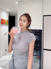 임신 27주차 맞아?…47세 한다감, D라인 숨긴 우아한 미모로 전한 근황
