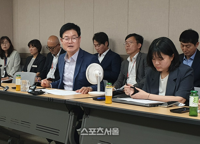 '주요 논란에 적극 해명' 구자열 원주시장 "축제는 시민의 안전과 지... - 뉴스 썸네일 이미지