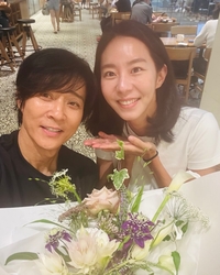여전한 ‘하나뿐인 내편’ 부녀애… 유이, 최수종 연극 ‘오이디푸스’ 관람 응원