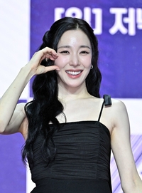 [포토]티파니 영, 많이 사랑해 주세요!