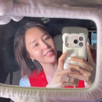 개구장애 진단 고백한 신지, 치료 중에도 잃지 않은 밝은 미소
