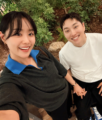 “꿀이 뚝뚝”... 송지은♥박위, 결혼 1년 반 차 신혼의 여유로운 7월