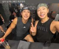 “‘뼈말라’ 황재균 맞아?” 상탈하니 반전 근육…4살 연하 장은실과 모닝운동