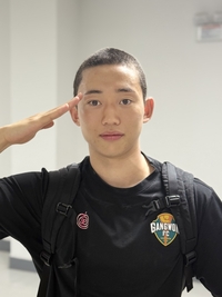 ‘폭풍 성장’ 후 상무로, 강원 송준석 “정경호 감독님께 정말 많이 배워, 형들처럼 성장해 국가대표 가겠다”[현장인터뷰]