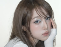 최예나, 바비인형이 따로 없네… 블루 포인트로 완성한 ‘청순 요정’ 비주얼
