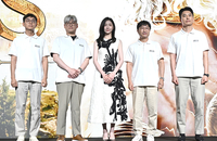 [포토] 박지현, ‘제우스’ 개발자와 함께