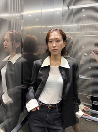 “숨었지만 딱 걸렸다”…류혜영 찍어주다 엘리베이터 거울에 포착된 고경표 ‘폭소’